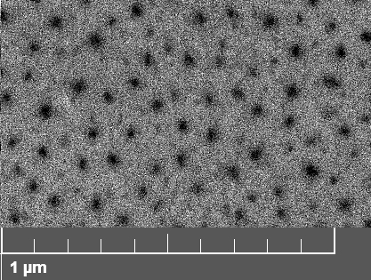 Микрофотография поверхности оксида алюминия